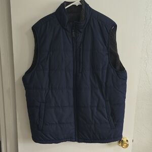 Men's Navy Quilted Fleece-Lined Vest - Classic Casual Layer